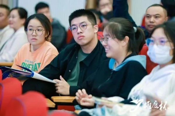 赛学双优‼️这个团队全员保研(图38)