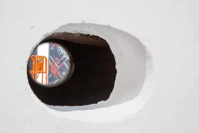 小猫斜视正常吗？（探讨小猫斜视的原因和处理方法）(图1)