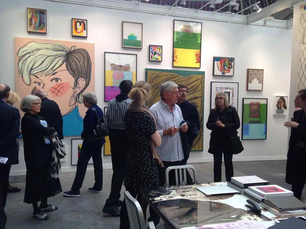 养小兔子需要掌握的喂食频率和食量（每天喂食几次？一次喂食多少兔粮？）(图2)